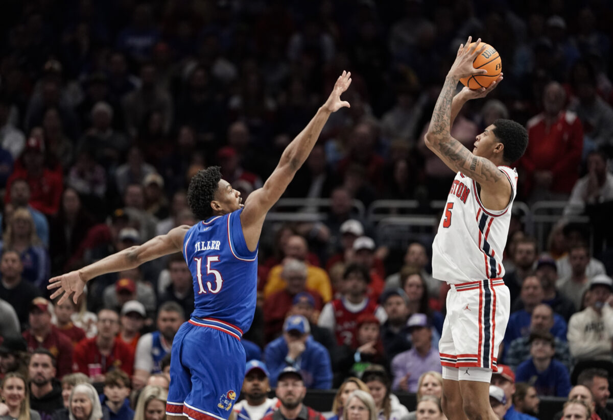 Tiller, Self discuss freshman’s second